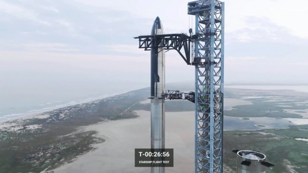 SpaceX'ten dev roketi fırlatma girişimi! Patlamayla sonuçlandı