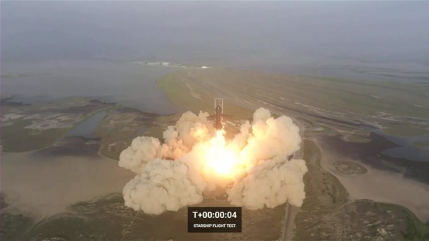 Foto - SpaceX'ten dev roketi fırlatma girişimi! Patlamayla sonuçlandı