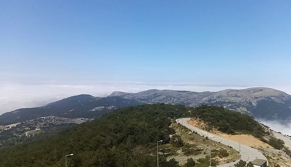 Foto - Spil Dağı'nı bulutlar yuttu
