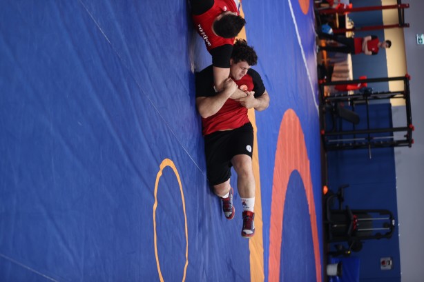 Foto - Spor Bakanı Osman Aşkın Bak, Minderin Aslanlarını ziyaret etti...