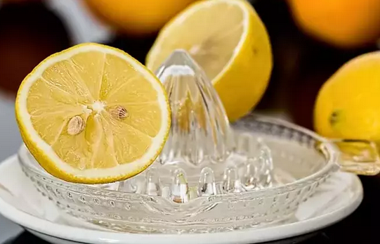 Spor yapmayı sevmiyorum diyenlere çözüm: Cayır cayır yağ yakan tarif! İğne ipliğe çeviriyor