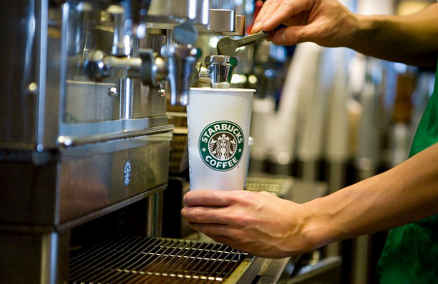 Foto - Starbucks, fena çuvalladı! 35 milyar dolar değer kaybetti! Dünyaca ünlü marka detayını verdi...
