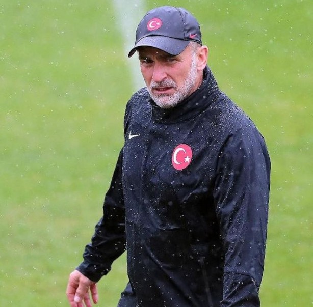 Foto - Stefan Kuntz'dan geleceği için flaş açıklama!