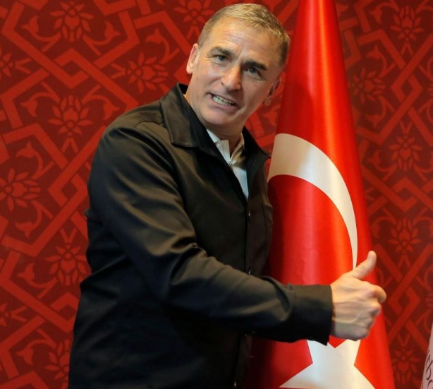 Foto - Stefan Kuntz'dan geleceği için flaş açıklama!