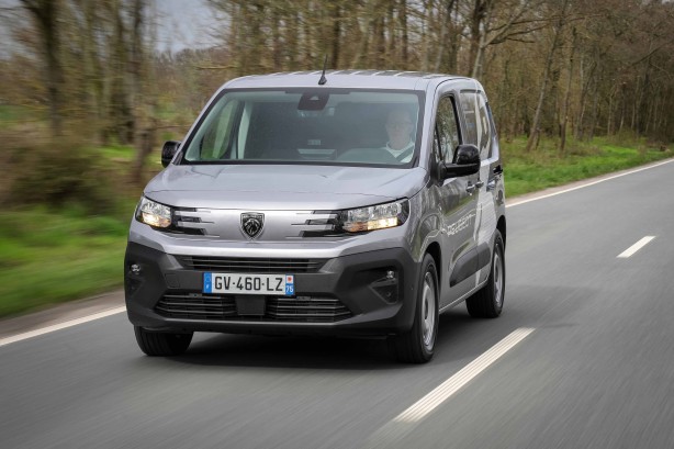 Foto - Stellantis’in ilk çeyrek gelirlerinin üçte biri Stellantis Pro One’dan geldi! 