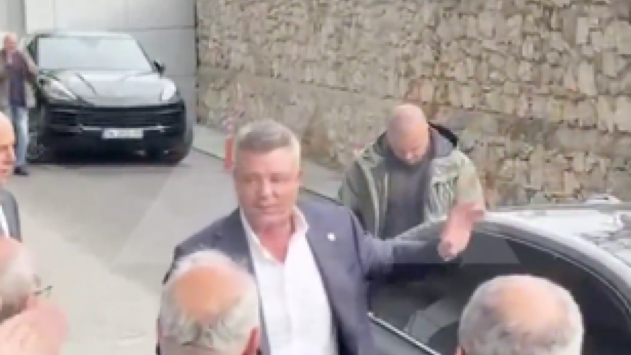 Steven Sadettin Saran, serbest kaldı hemen oraya koştu! 