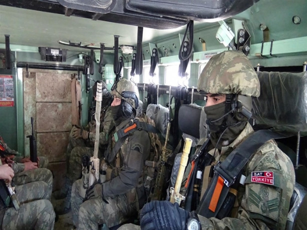 Foto - Su altı komandolarından operasyonlara destek