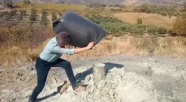 Su ararken tesadüfen gaz buldular! Mahalleli hem tedirgin hem de heyecanlı