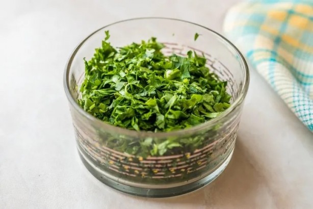 Foto - Su gibi yağ yaktıran maydanoz kürü! Artık herkes böyle tüketecek…