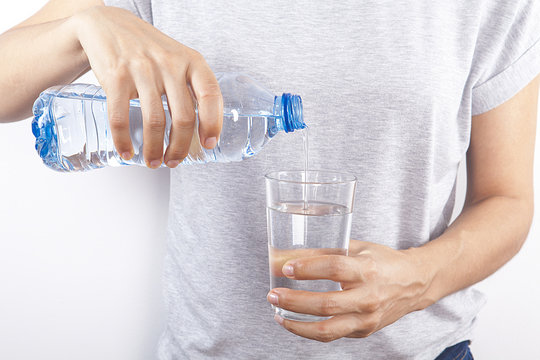 Foto - Su içerken bu hataları yapmayın