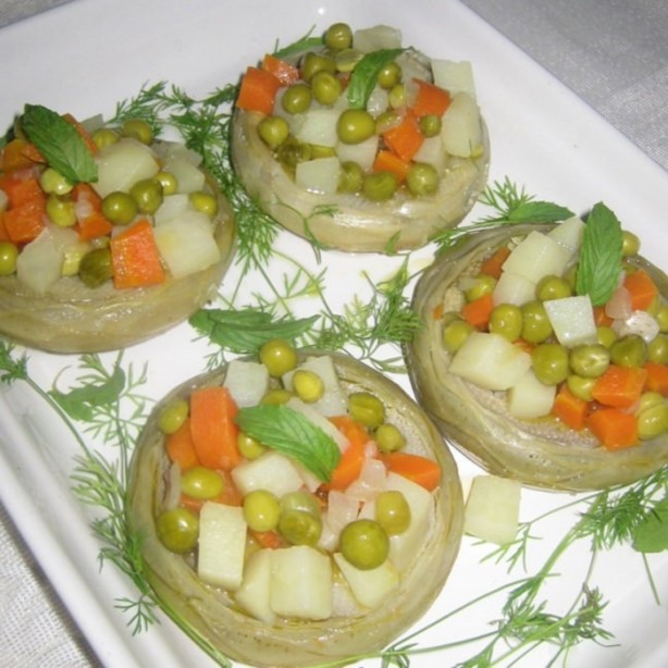 Foto - Su içinde satılan enginar almayın!