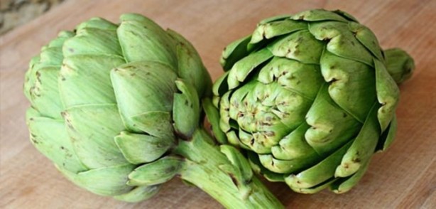 Foto - Su içinde satılan enginar almayın!