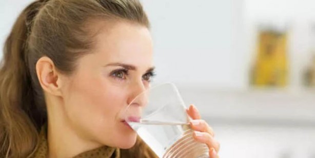 Foto - Su içmenin 11 faydası - Vücut susuz kalınca bakın neler oluyor?