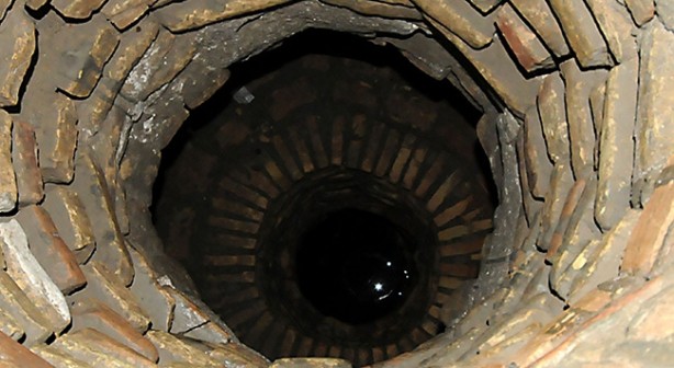 Su kuyusu kazan adam su yerine bakın ne buldu! Şaştı kaldı