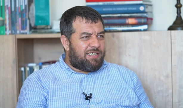 Şu rezalete bakın şu rezalete! Bu tipler bir de "muhafazakâr" geçiniyor! Bu, resmen utanmazlığın daniskası