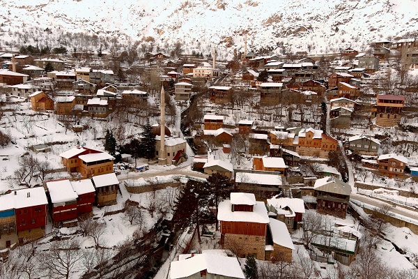 Foto - Erzincan buz tuttu! Fenomenler işte bu yüzden Erzincan’a koştu