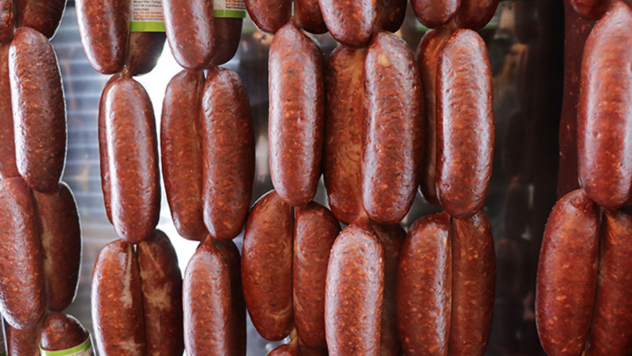 Sucuk skandalına yeni üreticiler eklendi! İşte almadan önce iki kere düşüneceğiniz yeni markalar