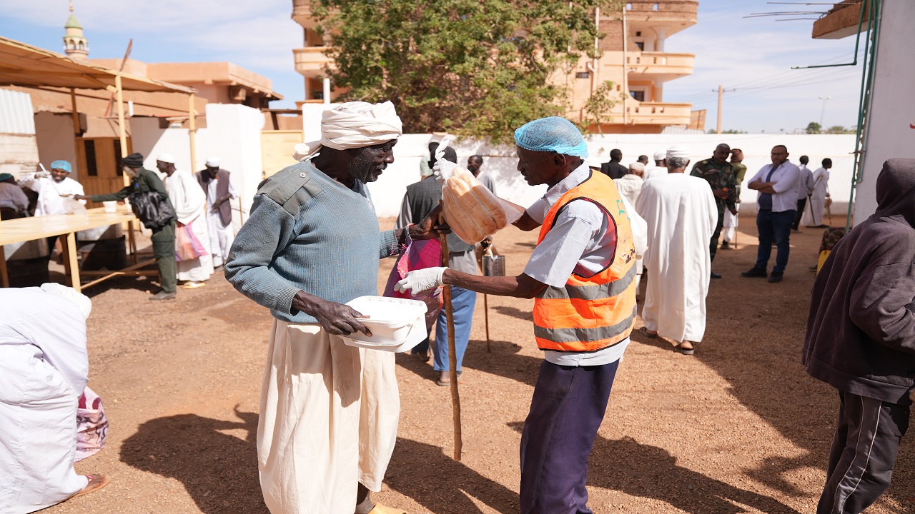Foto - Sudan'da çatışmaların ortasında insanlık dersi: Kendi hayrınla başkasını doyur