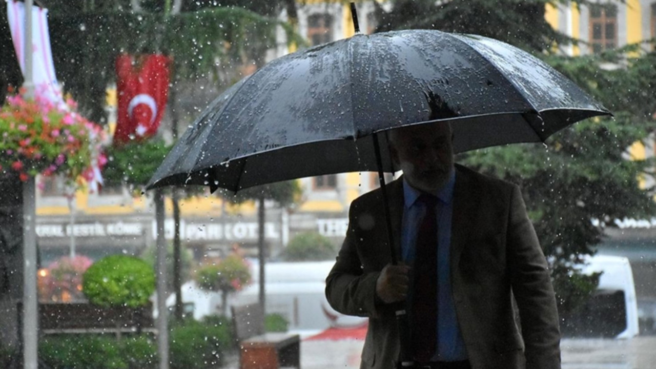 Foto - Şükürler olsun: gök gürültülü sağanak yağış geliyor