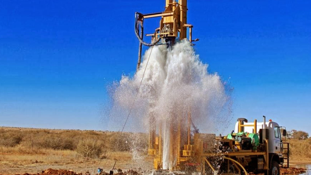Foto - Şükürler olsun: Saniyede 4 litre fışkıran su kaynağına ulaşıldı