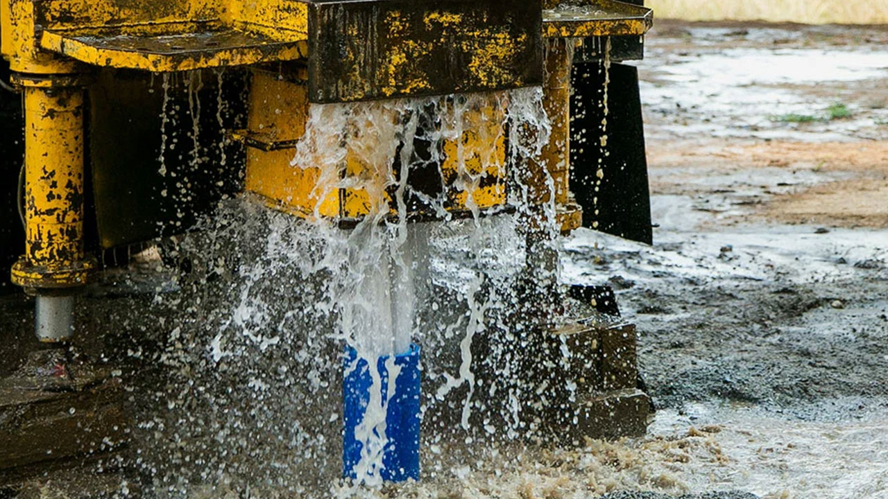 Şükürler olsun: Saniyede 4 litre fışkıran su kaynağına ulaşıldı