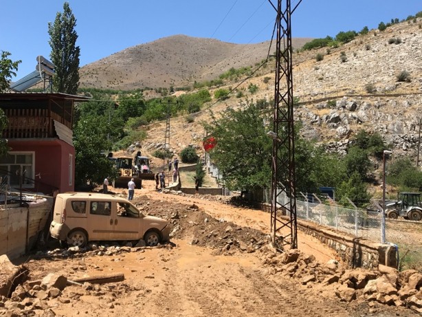 Sulama kanalı blokları 2 kişinin üzerine devrildi! Ekipler anında müdahale etti