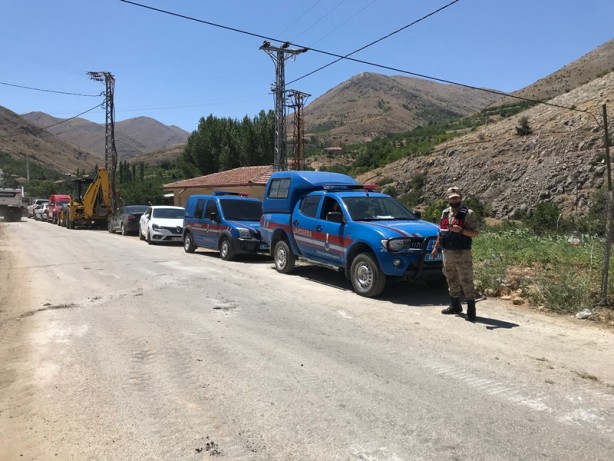 Foto - Sulama kanalı blokları 2 kişinin üzerine devrildi! Ekipler anında müdahale etti