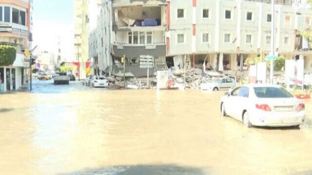 Foto - Sular altında kalan İskenderun ile ilgili profesör şok detayı duyurdu: Su yükselmedi! Maalesef bundan sonra...