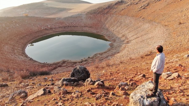 Foto - Sular çekilince ortaya çıkan devasa görüntü şaşkına çevirdi!