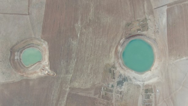 Foto - Sular çekilince ortaya çıkan devasa görüntü şaşkına çevirdi!