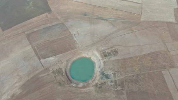 Foto - Sular çekilince ortaya çıkan devasa görüntü şaşkına çevirdi!