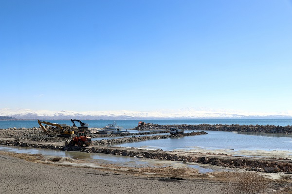Foto - Sular her geçen gün daha çok azalıyor! Van Gölü'yle ilgili tehlikeli senaryo