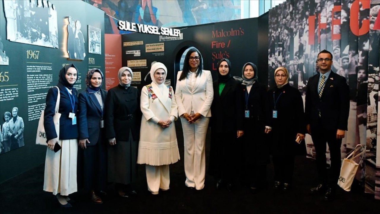 Şule Yüksel Şenler ve Malcolm X'in mirasını yaşatacak "Yankılar" sergisi 14 Kasım'da AKM'de