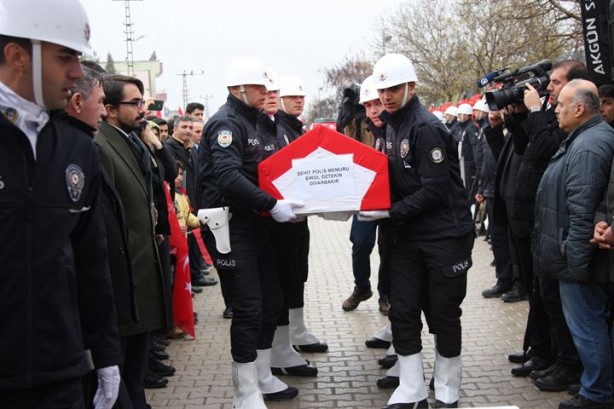 Foto - Süleyman Soylu şehit çocuğunun göz yaşını sildi
