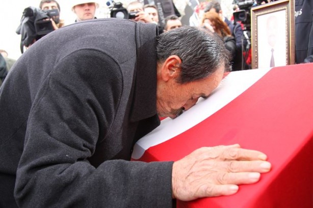 Foto - Süleyman Soylu şehit çocuğunun göz yaşını sildi