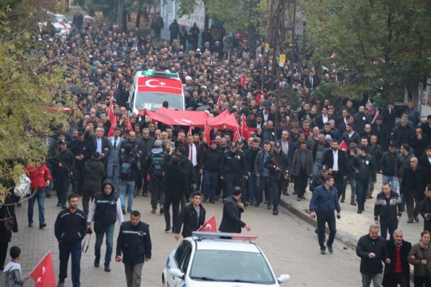 Foto - Süleyman Soylu şehit çocuğunun göz yaşını sildi