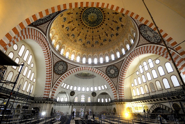 Foto - Süleymaniye Camisi yüzyıllara meydan okuyor
