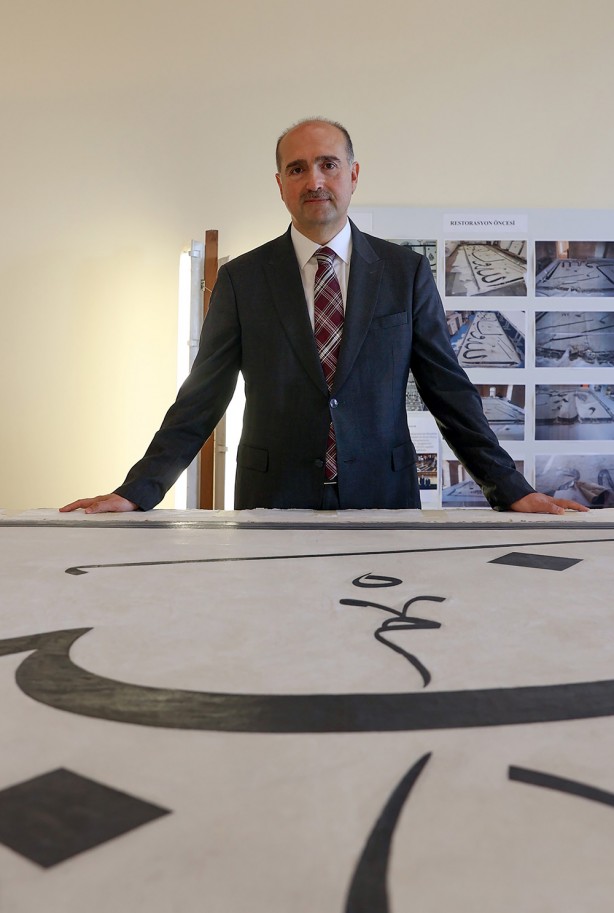 Foto - Sultan II. Mahmud imzalı! 200 yıllık devasa levhada sona gelindi!