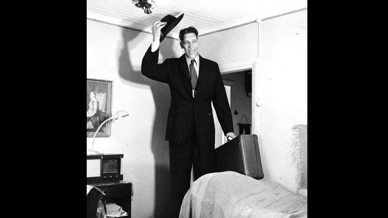 Foto - Sultan Köse bile cüce gibi kaldı! İşte tarihin en uzun boylu insanları