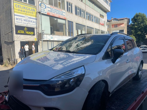 Foto - Sultanbeyli’de polise silahla ateş edildi