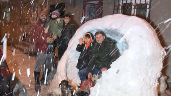 Foto - Sultangazililer Eskimolar'a özendi! İşte ortaya çıkan manzara