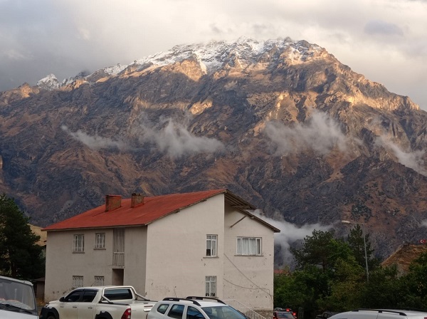Foto - Sümbül Dağı zirvesi beyaza büründü