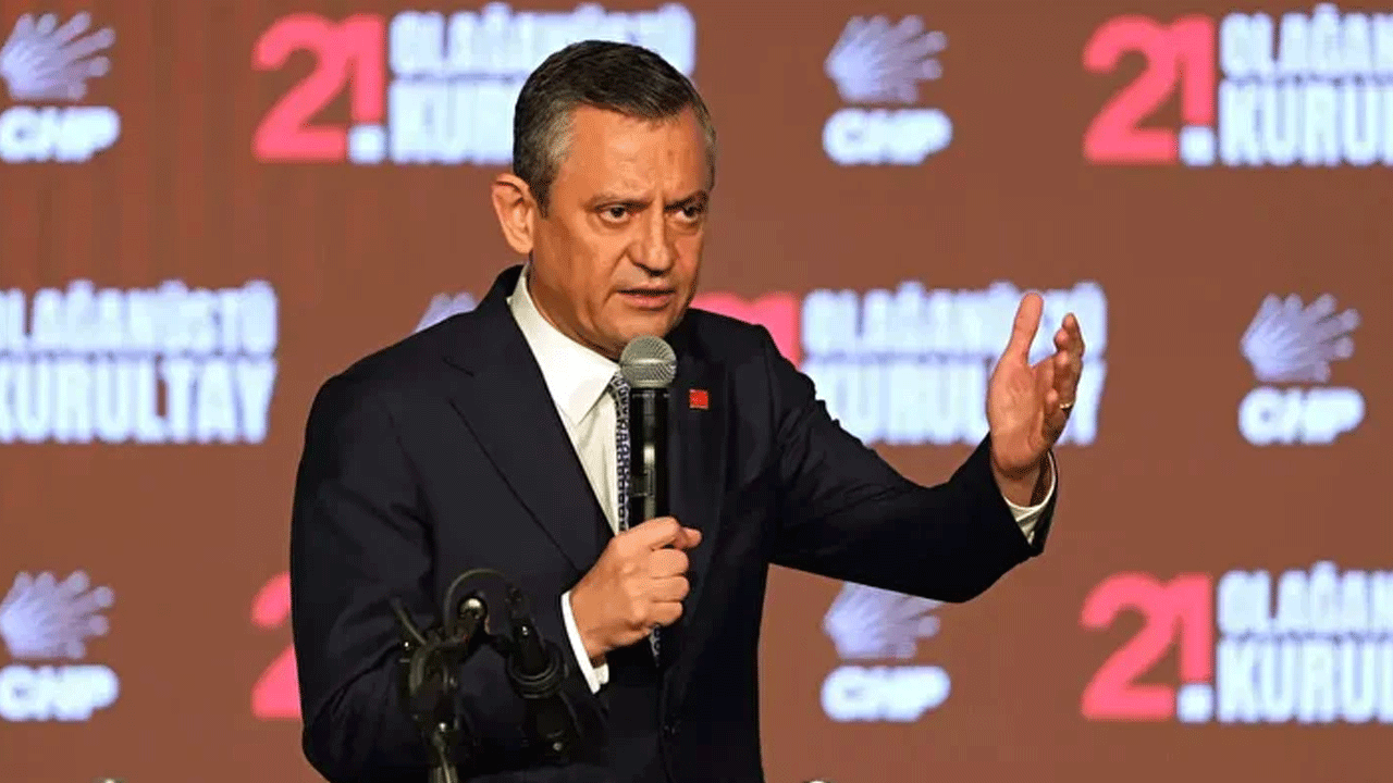 Foto - Sümüklü FETÖ’nün gelini Elif Şafak, Türkiye’yi patronlarına şikayet etti!