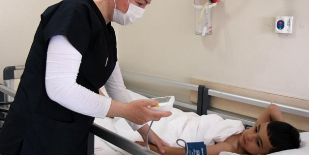 Foto - Sünnet nasıl yapılır? Sünnetin doğumdan sonraki ilk 2 yılda yapılması daha uygun