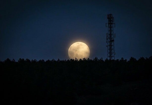 Foto - 'Süper Ay' manzarası mest etti