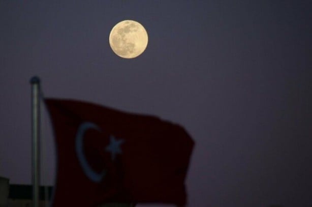 Foto - 'Süper Ay' manzarası mest etti