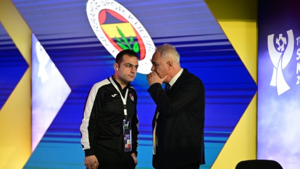 Foto - Süper Kupa krizinin ardından şok iddia! "O da ne?" deyip duyurdu: Din kardeşlerimizin bunu yapması oldukça garip 