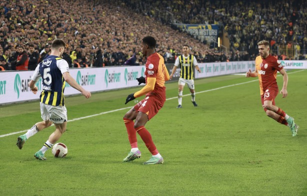 Foto - Süper Kupa maçı öncesi bunu da yaptılar... Gitmemek için direndiler şimdi Riyad'ı karıştırıyorlar!