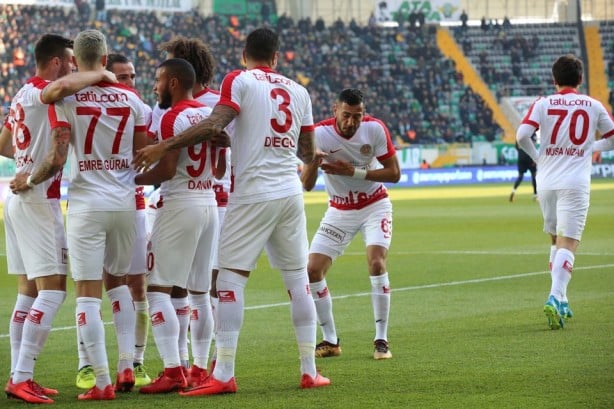 Foto - Süper Lig 2017/18 sezonu 29. hafta puan durumu maç sonuçları ve kalan maç fikstürü