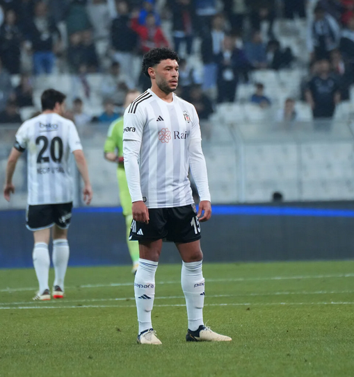 Foto - Süper Lig devi herkesi şaşırtacak... Teklif vermeye hazırlanıyorlar! Aklınız varsa hemen hemen...